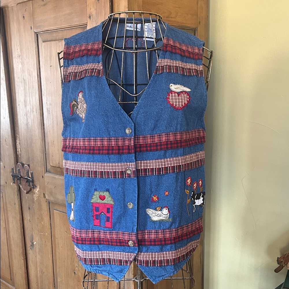VINTAGE Bobbie Brooks Blue Denim Vest with Embroidered Animals Farm Print